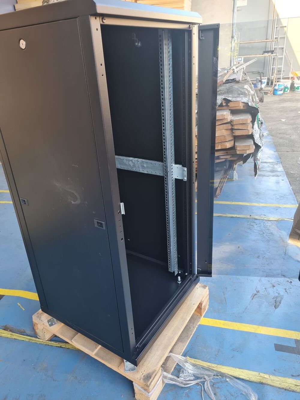 Baie informatique - meuble / armoire rangement Bricolage