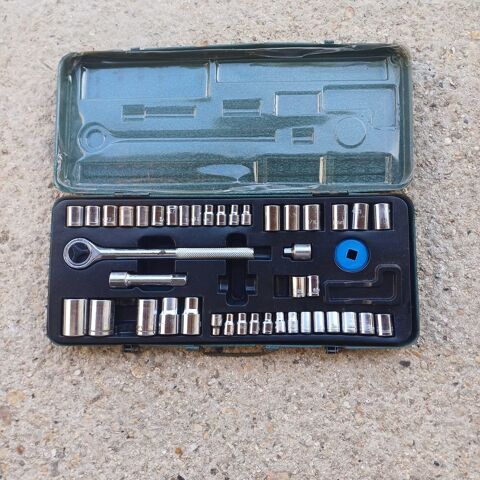 Coffret a douilles 25 Rethel (08)