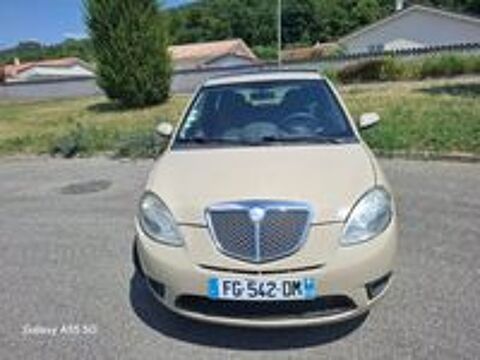 Ypsilon 1.4 8v 77 Oro 2007 occasion 69320 Feyzin