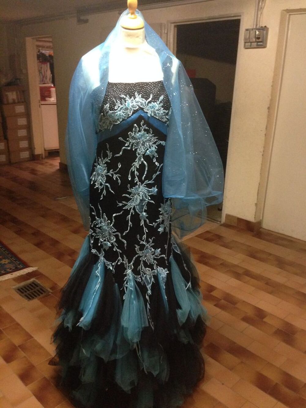 Robe de soiree Vêtements