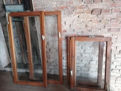 3 fen�tres anciennes (2 grandes et 1 petite) 40 Ingwiller (67)