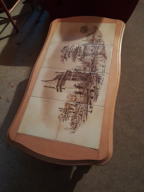 petite table  salon 40 Epiniac (35)