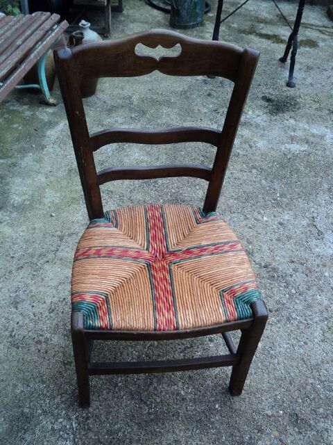 Ancienne chaise de Cheminée en paille 15 Loches (37)