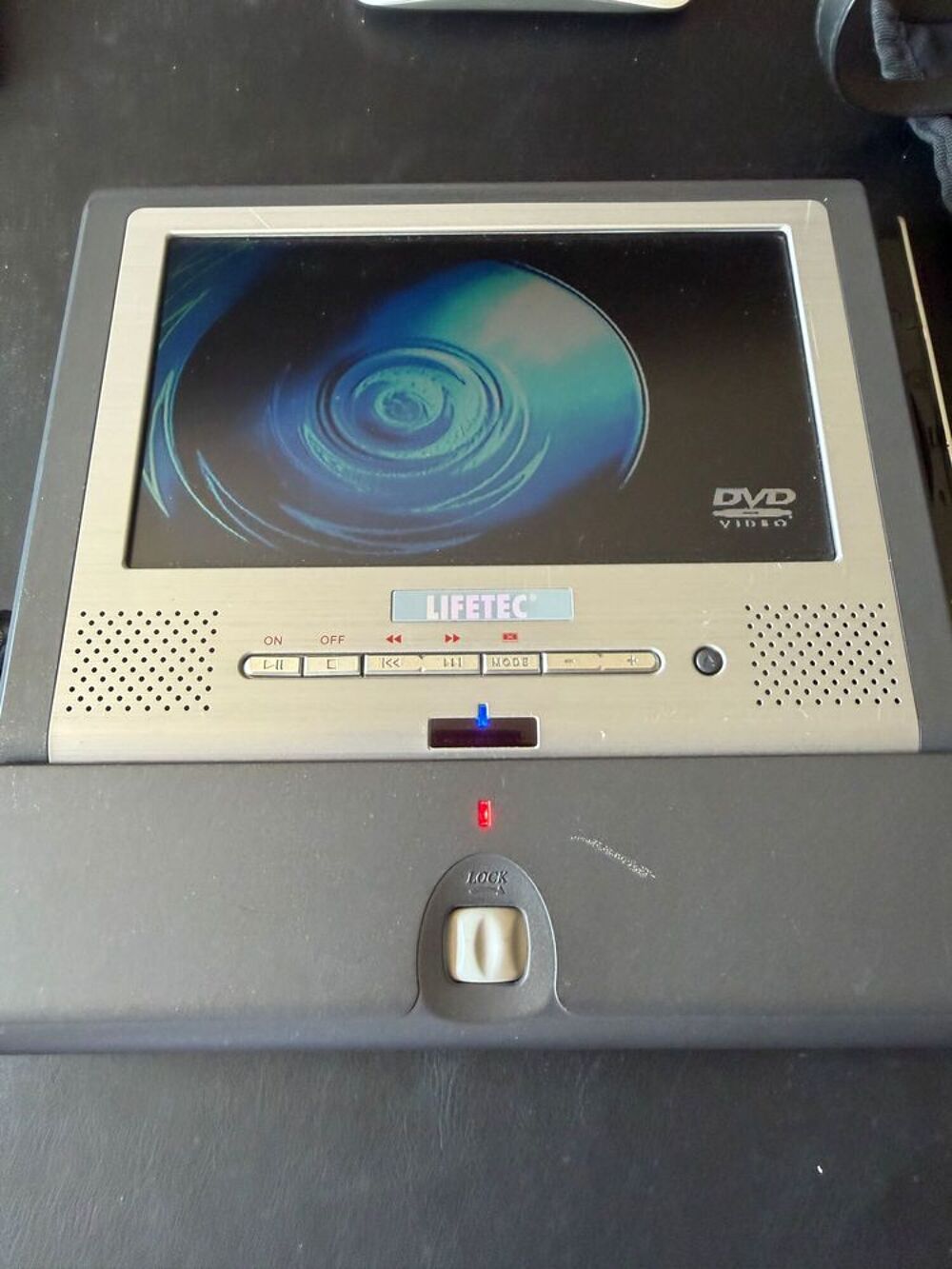 lecteur portatif dvd id&eacute;al pour camping Photos/Video/TV