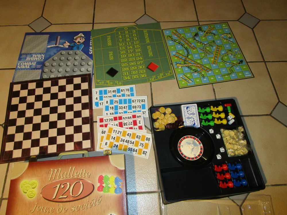  VIEILLE VALISE 120 JEU DE SOCIETE Jeux / jouets