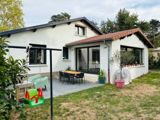 Maison 6 pièces 172 m² · à Lyon 9 · 172 m² · 695 000 €