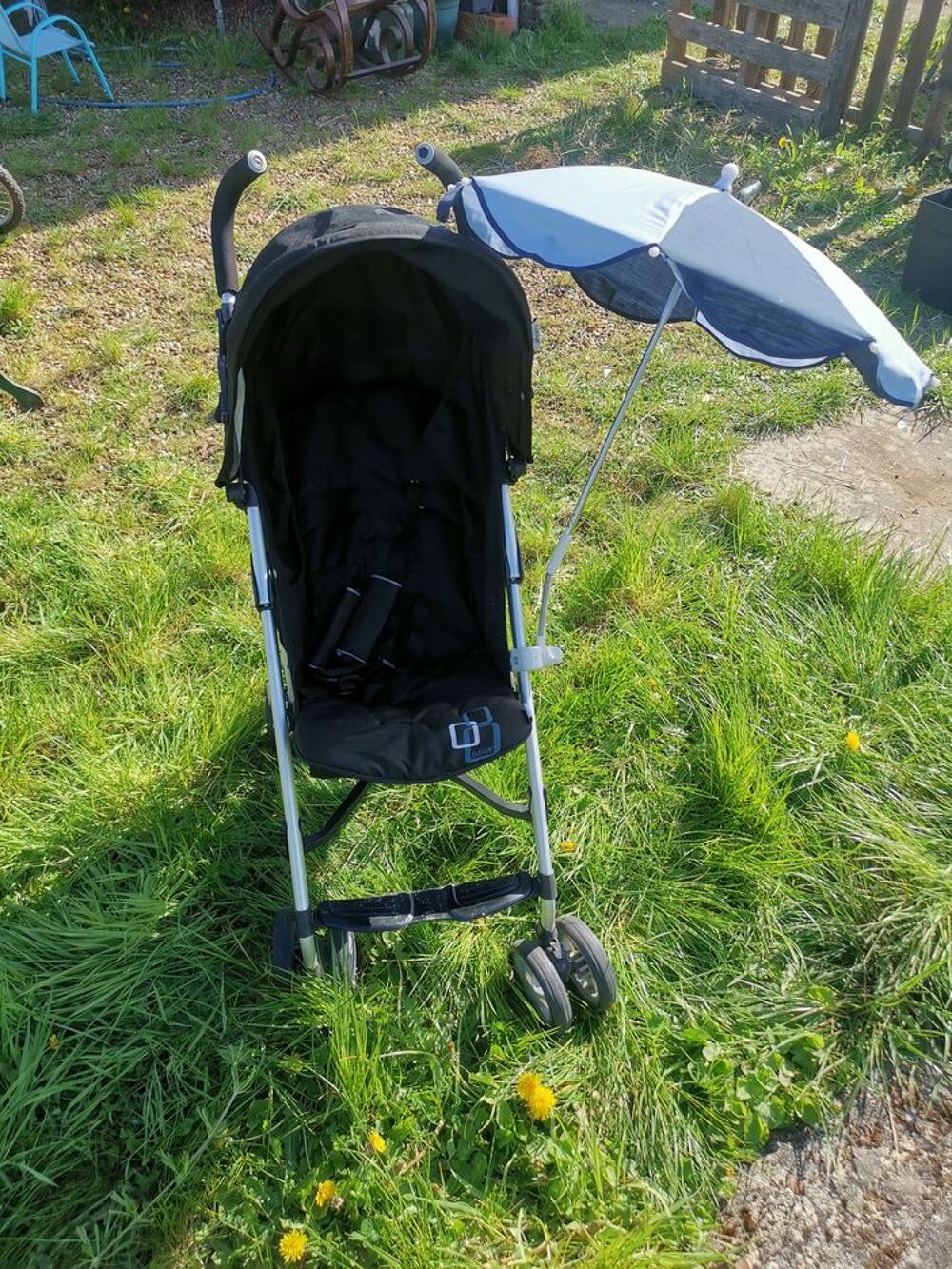 Poussette b&eacute;b&eacute; Mobilier enfants