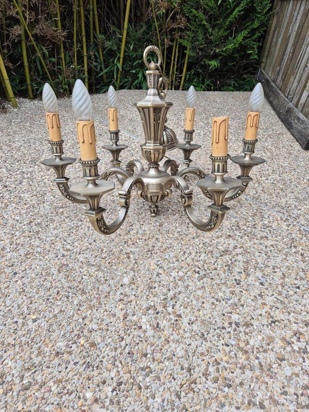 lustre en bronze Décoration