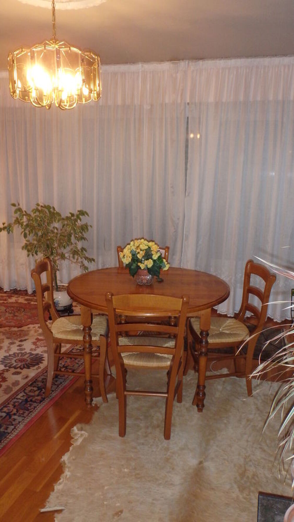 Table ronde bois massif merisier Meubles