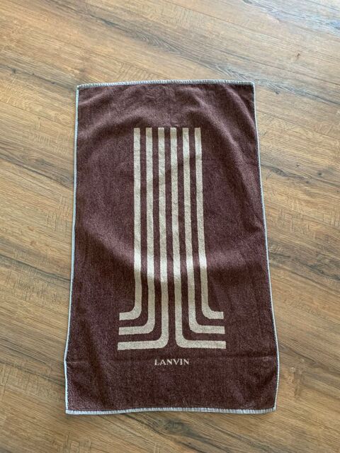Serviette de toilette      Lanvin    10 Saleilles (66)