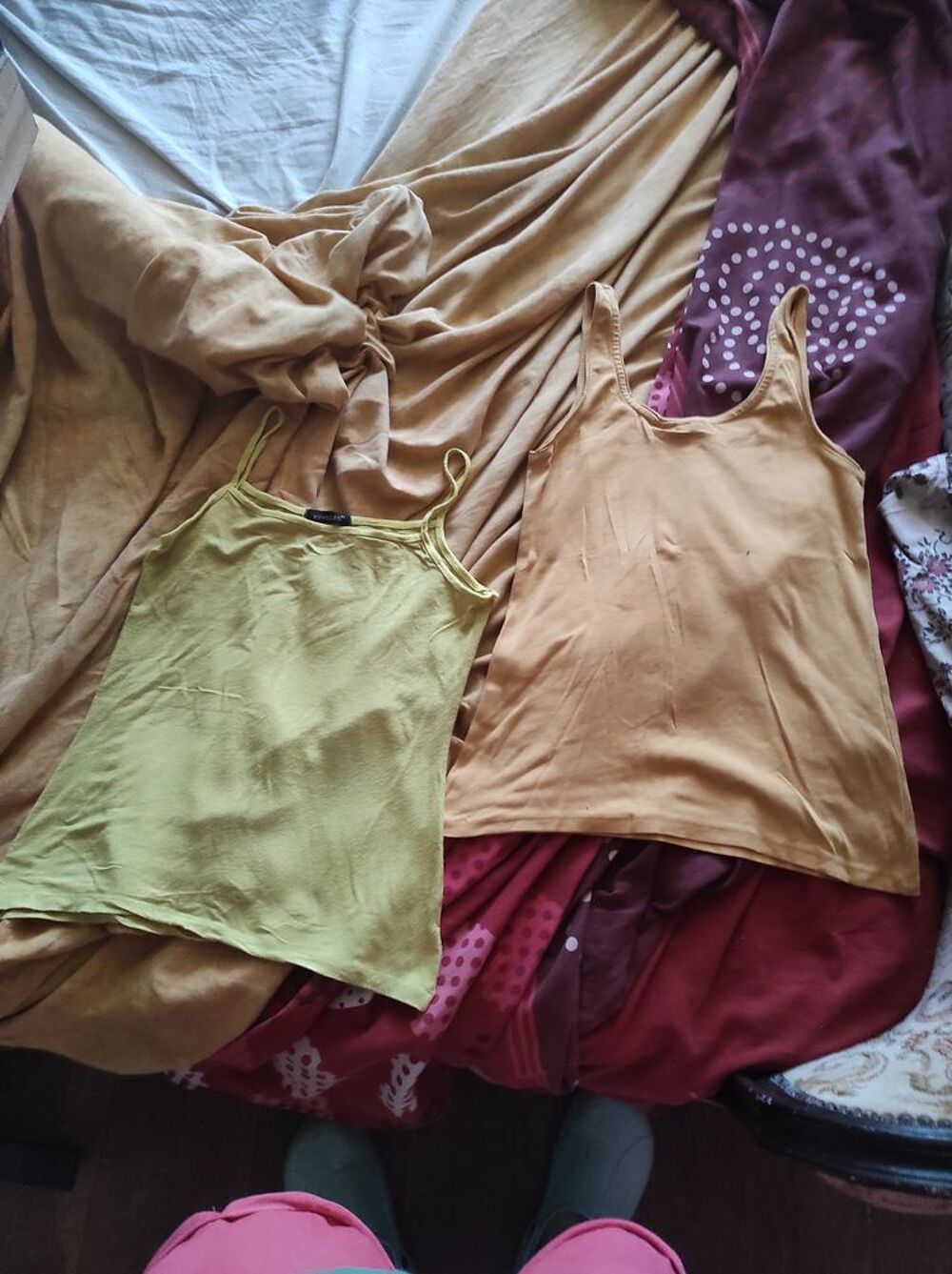 5€ trois d&eacute;bardeur taille 38/40/42 Vêtements