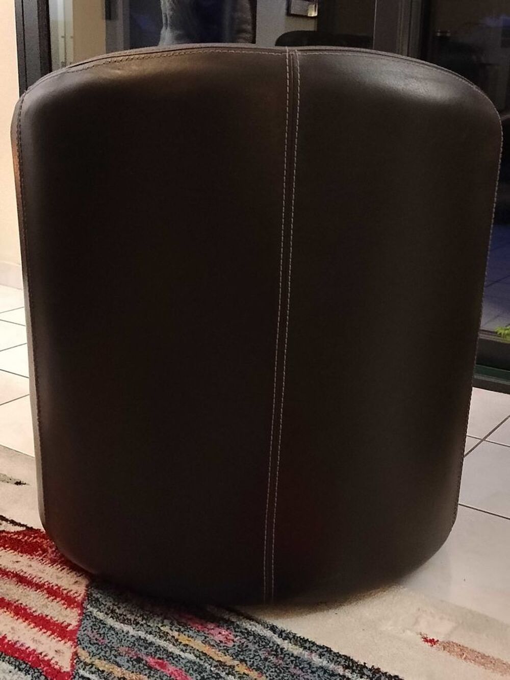 fauteuil cuir type cabriolet Meubles