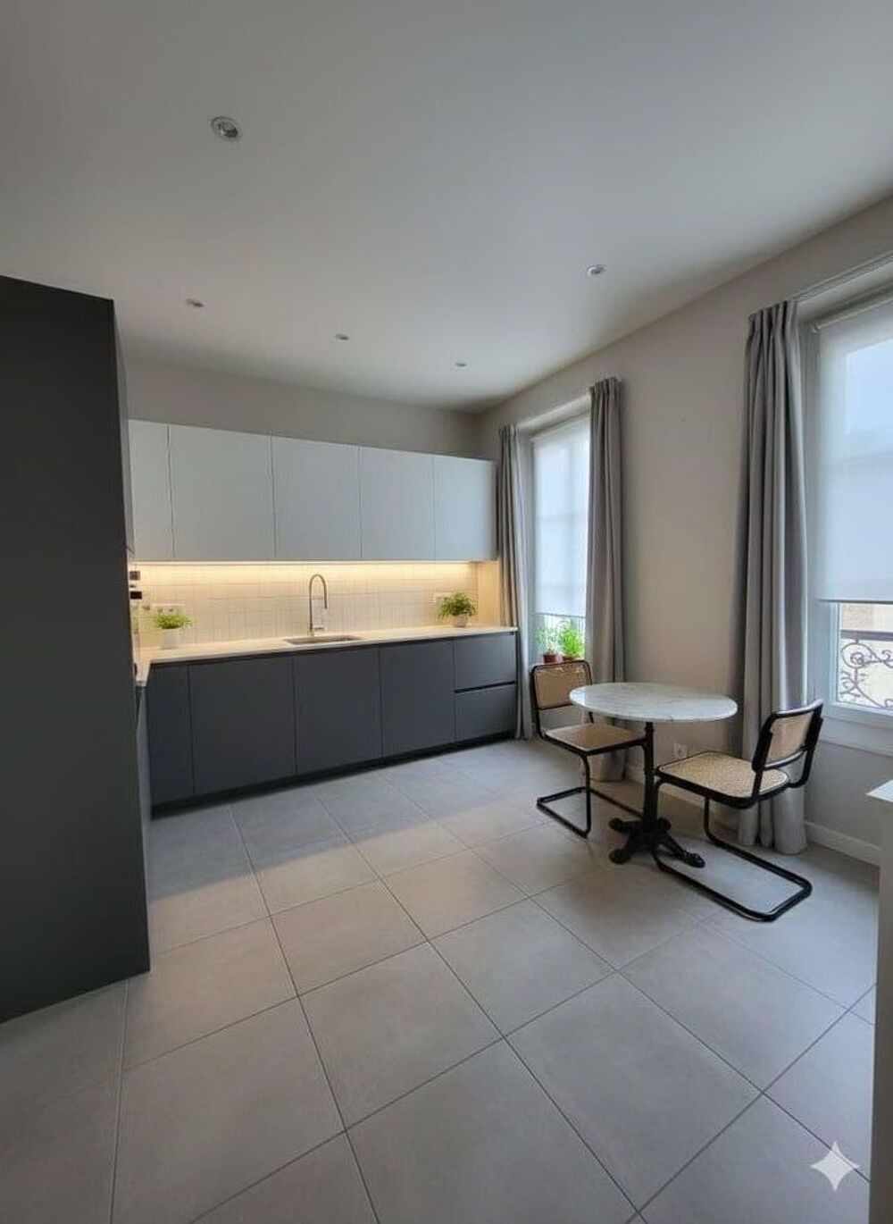 Vente Appartement À deux pas des Buttes-Chaumont -Petite copropriété de charm Paris 19