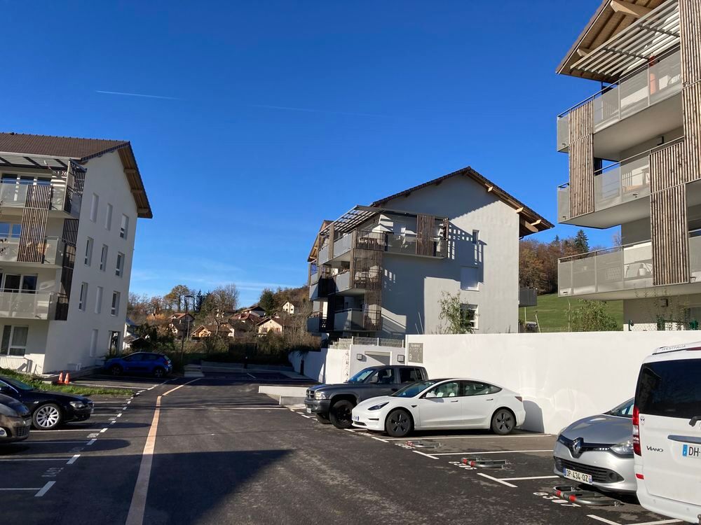 Location Appartement centre Thorens Glières (Filiere74)T2 récent/garage Fillière