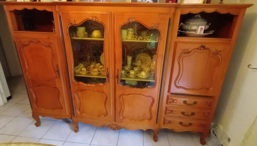 Grand buffet vaisselier style Louis XV Meubles