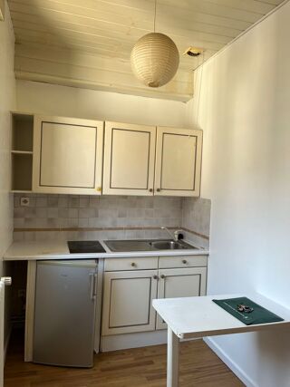  Appartement à louer 1 pièce 32 m²