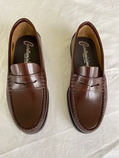 Paire de mocassins marrons T-37 25 Fontenay-aux-Roses (92)