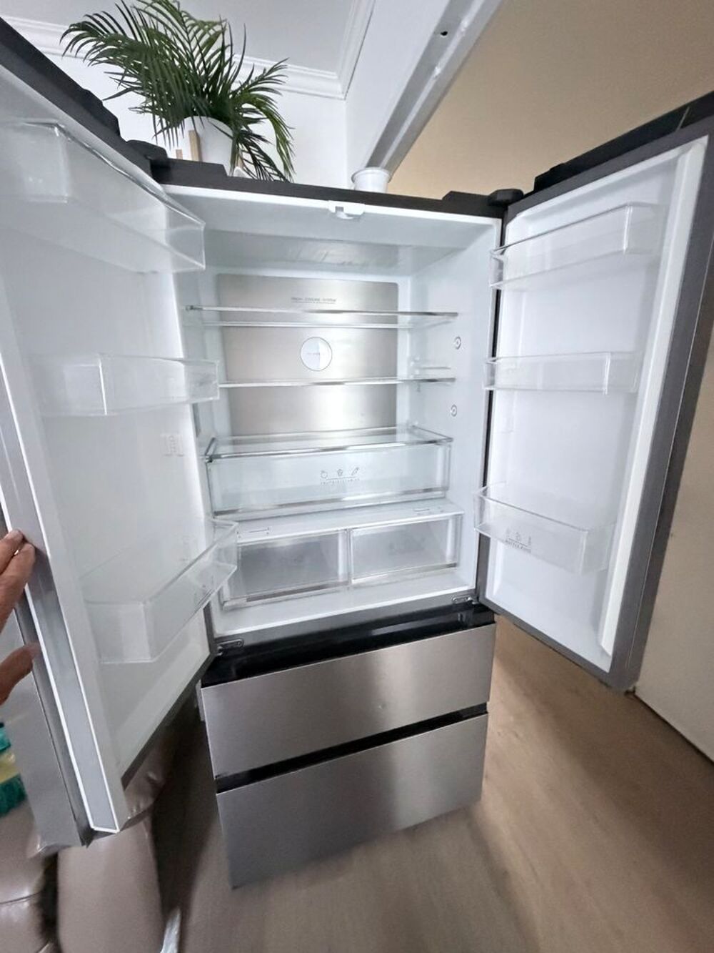 Vendre frigo cong&eacute;lateur VALBERG frigo 2 port et 2 tiroir Electroménager