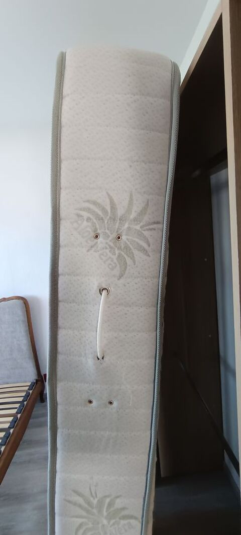 Lit bois et tissu 150 Hoymille (59)