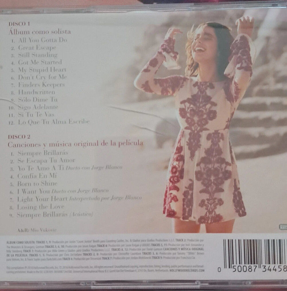 Album TINI (alias Violetta de la s&eacute;rie Disney Channel) CD et vinyles