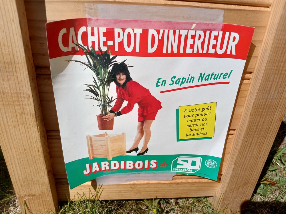 JARDINI&Egrave;RE INT&Eacute;RIEURE ET CACHE-POT D'INTERIEUR EN LOT OU A L Jardin