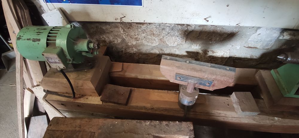 Tour &agrave; bois Bricolage