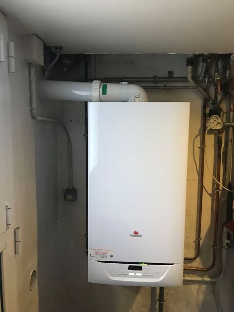 Chaudiere murale  condensation Saunier Duval 24,5 Kw Villeneuve-Saint-Georges (94)