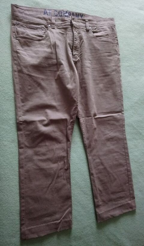 Pantalon AT Company 14 La Courneuve (93)
