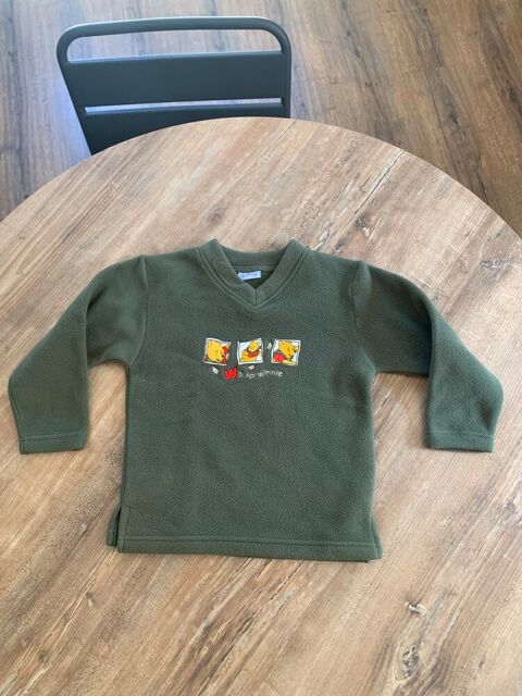 Sweat polaire enfant garçon      Disney    5 Saleilles (66)