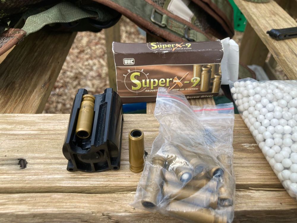 R&eacute;plique de sniper air soft avec culasse et douille amovible Sports