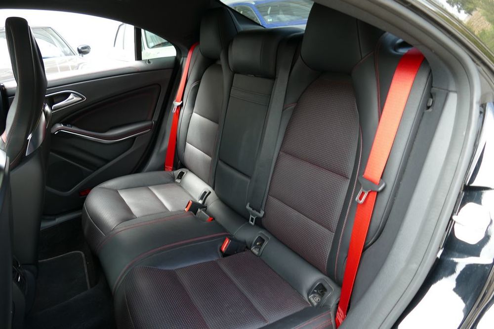 Classe CLA 250 Version Sport 7-G DCT A 2015 occasion 13600 La Ciotat