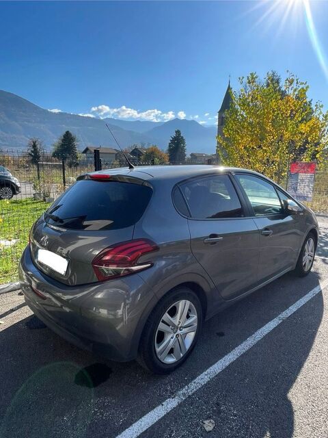 Peugeot 208 1.2 PureTech 82ch BVM5 Allure 2017 occasion La Buissi&egrave;re 38530