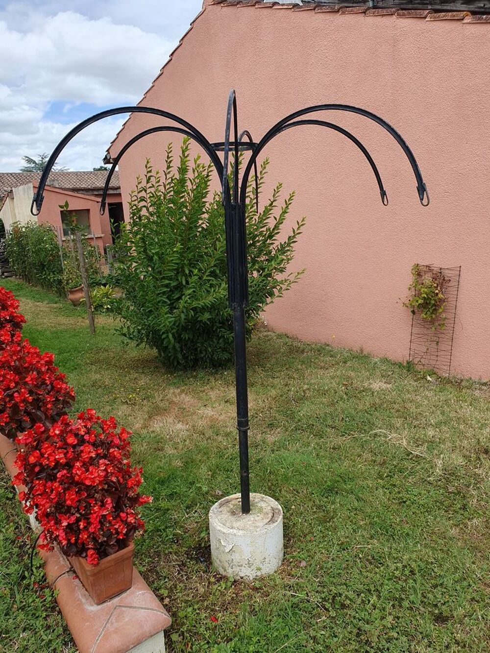 SUSPENSION EN FER
Jardin