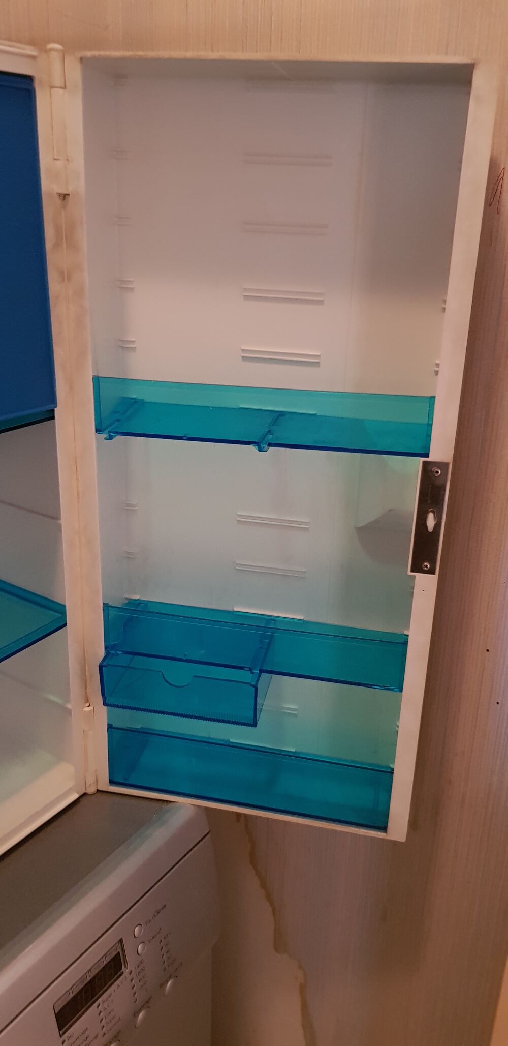 Armoire &agrave; pharmacie vintage Meubles
