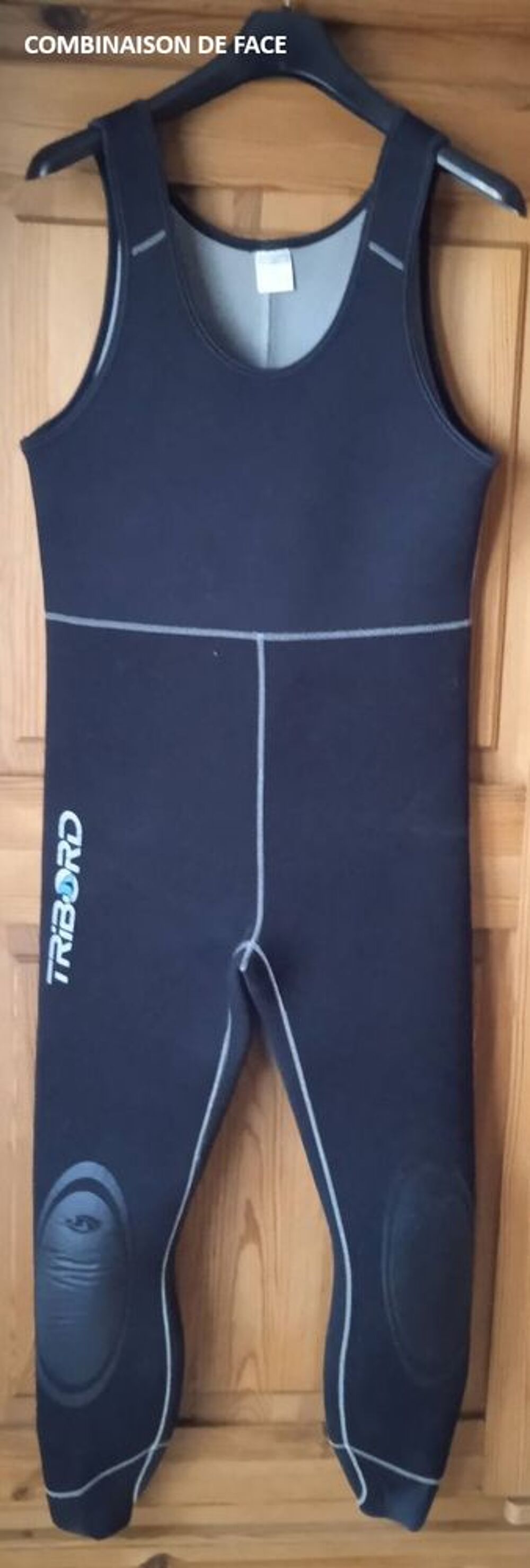 Tenue de plong&eacute;e 2 pi&egrave;ces veste zipp&eacute;e. 
Sports