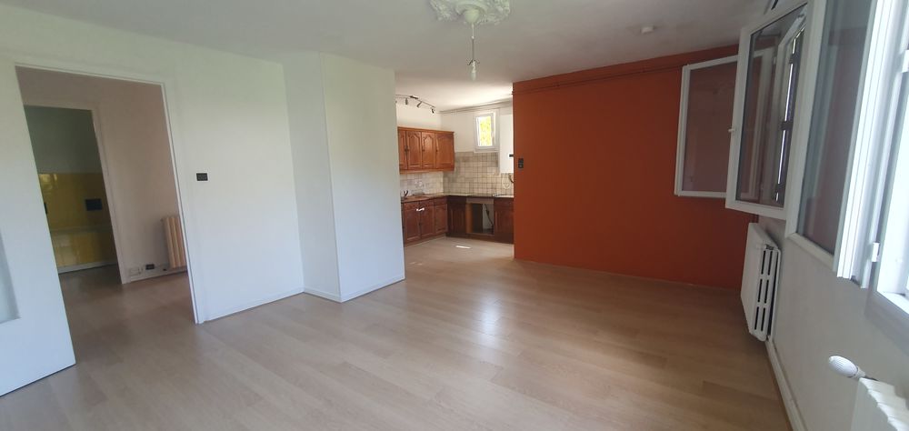 Location Appartement T 4 dans villa à CORENC Corenc