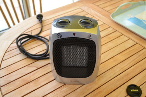  chauffage céramique 20€ 900W / 1800W Clisson (44)