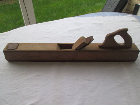 Rabot bois ancien de menuisier, rabot de longrain varlope 32 Chauriat (63)