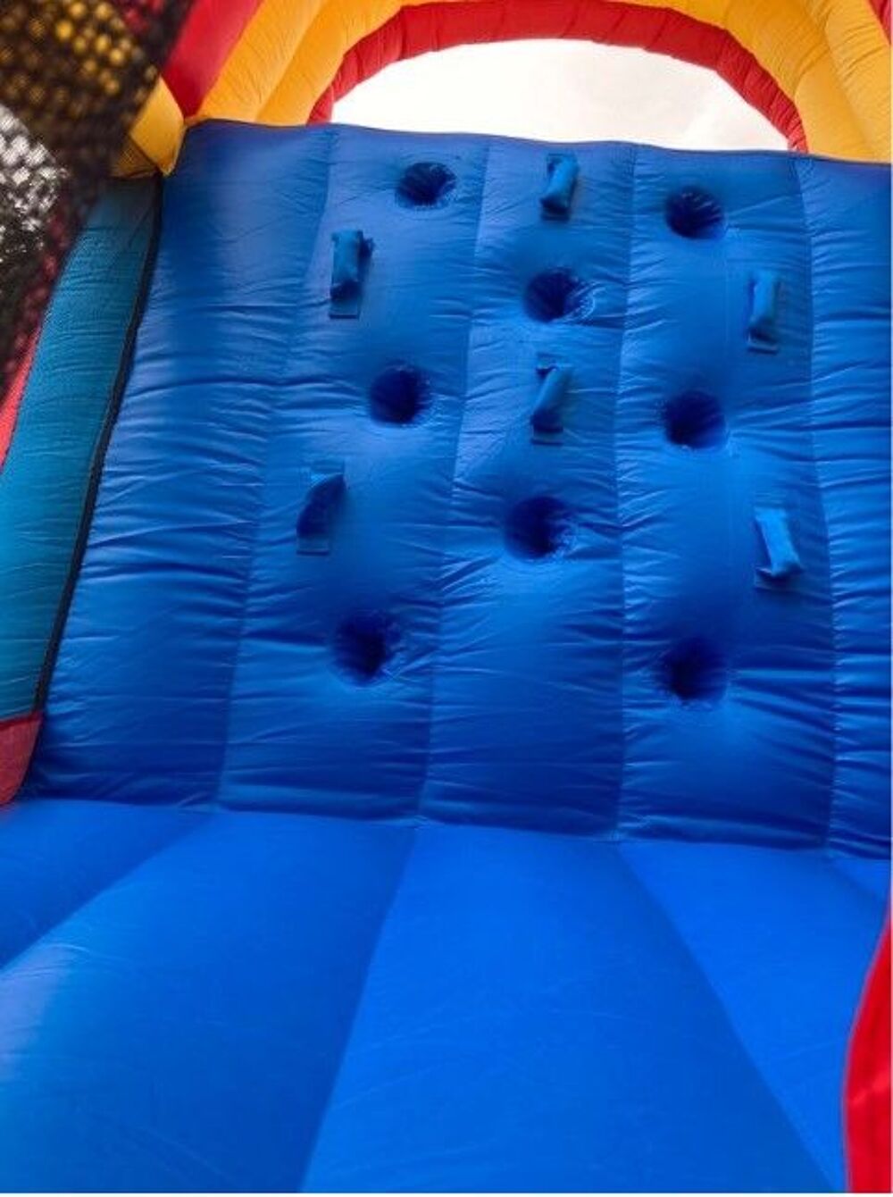 Ch&acirc;teau gonflable Happy Hop avec double piste de toboggan Jeux / jouets