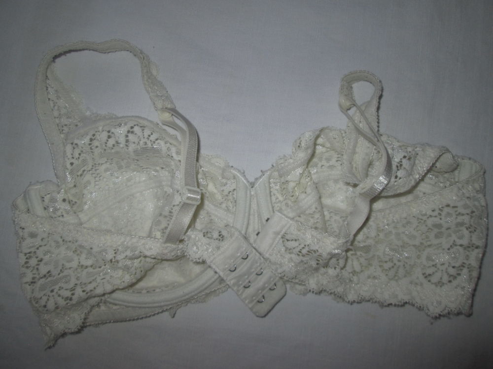 Lot de 3 soutien-gorges 85C Vtements