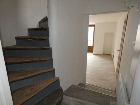  Maison � louer 5 pi�ces 114 m� La faurie