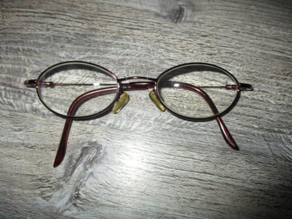 LUNETTES DE VUE Bijoux et montres