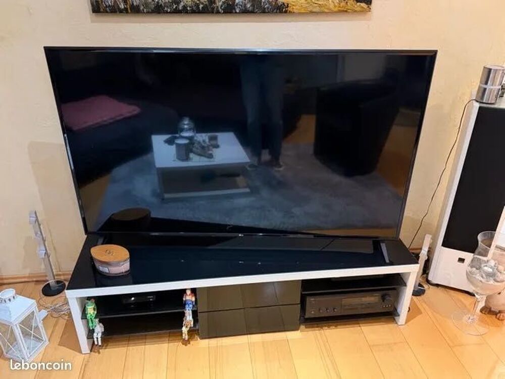 T&eacute;l&eacute;vision LG 4K UHD 65 pouces Photos/Video/TV