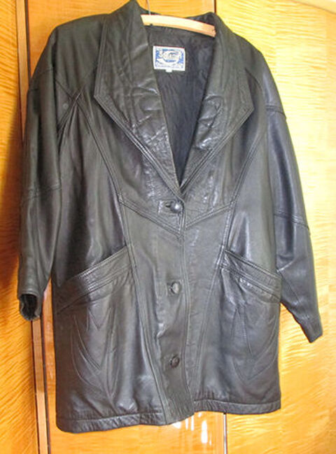 Veste de cuir femme 75 La Grand-Combe (30)