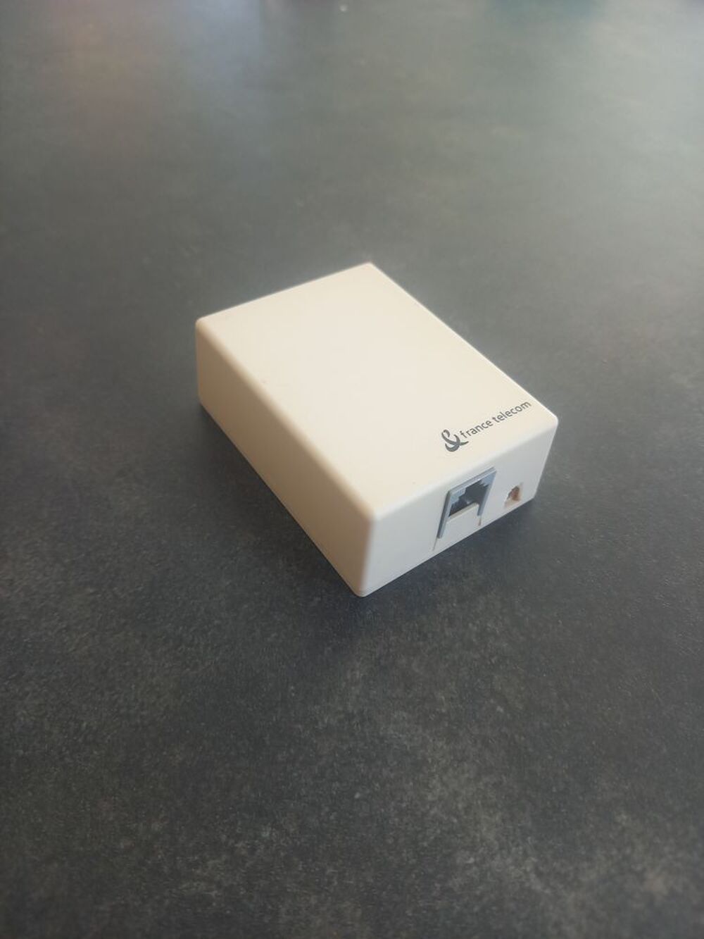 Prise RJ11 t&eacute;l&eacute;phone ou autre Bricolage