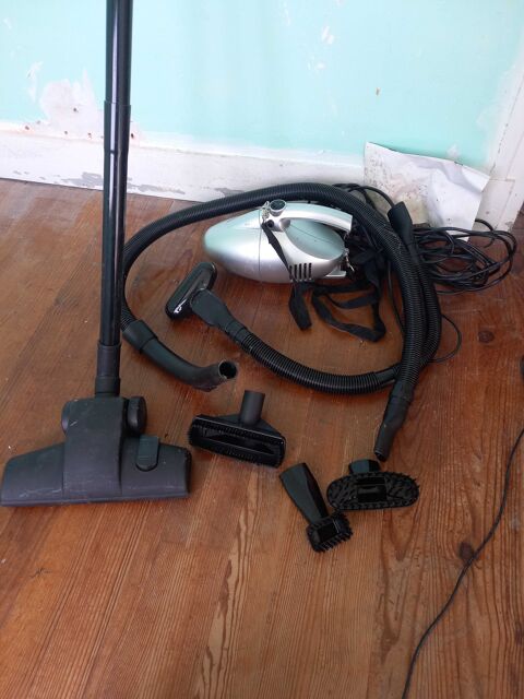 Aspirateur 25 Quettehou (50)