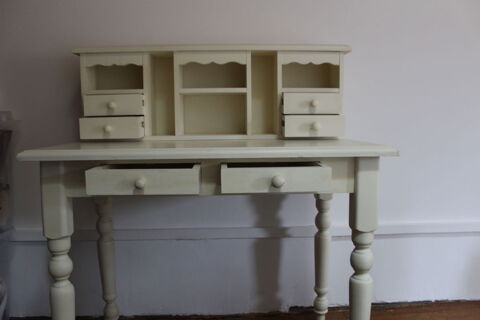 Bureau romantique avec tiroirs et sur meuble 40 Tajan (65)