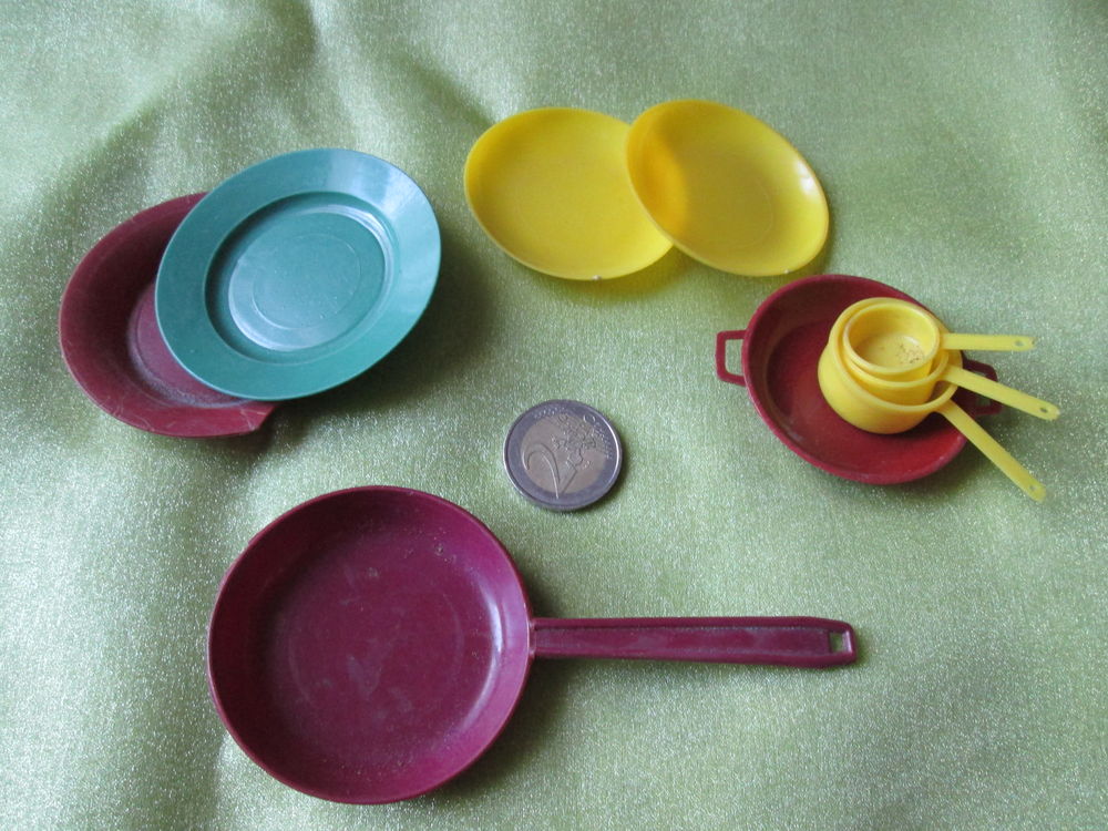 Jouets miniatures anciens dinette Jeux / jouets