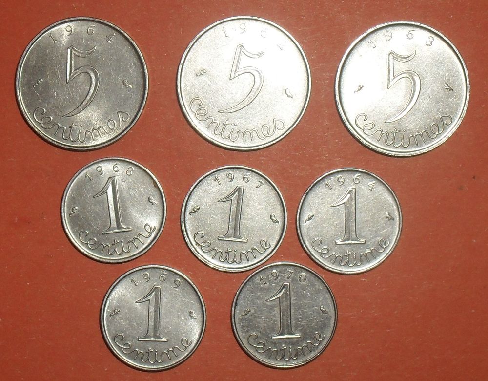8 pi&egrave;ces 1 centime et 5 centimes France Epi. 