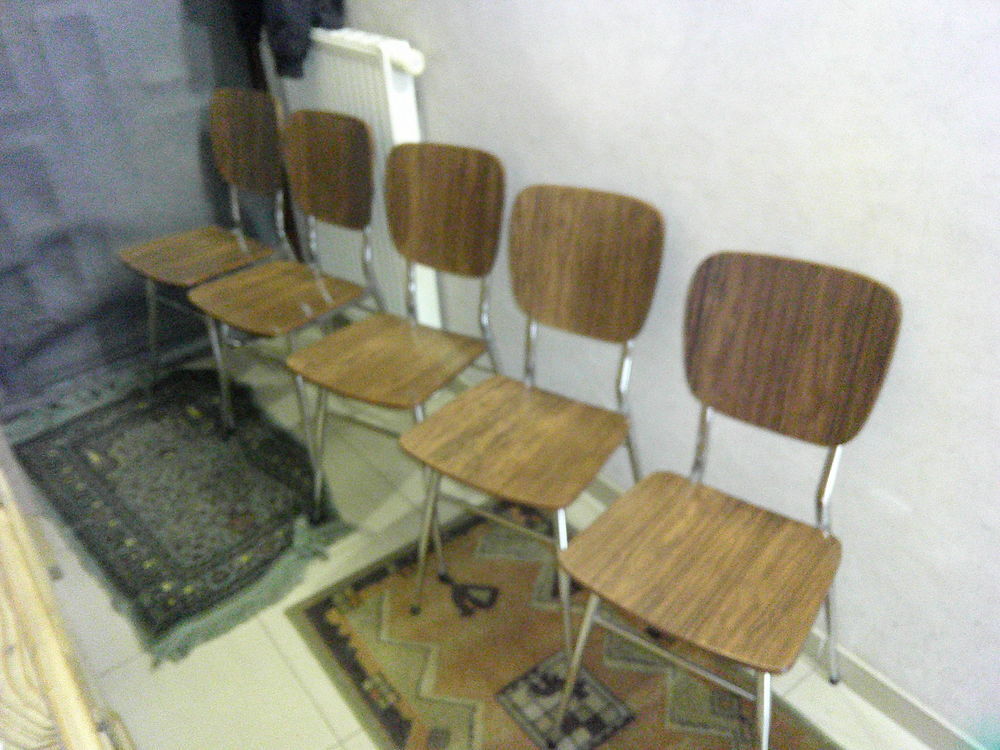 chaises tables et tabourets en formica Meubles